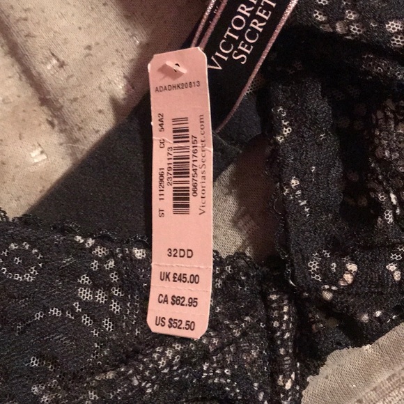 Victoria’s Secret 32DD Bra - Picture 2 of 4